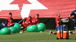 Alarma en La Roja por otra figura de la generación dorada (Foto: Javier Salvo/Photosport)