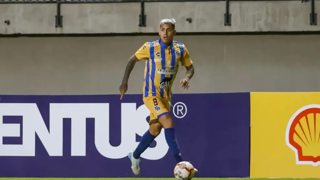 Rodrigo Piñeiro terminó jugando en Everton. Tenía todo listo para llegar a Universidad Católica.