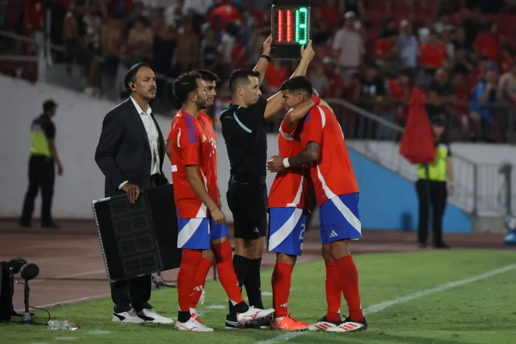 Pavez y Díaz se fundieron en un abrazo. | Foto: Photosport
