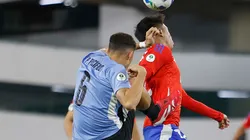 Chile empata con Uruguay en polémico partido.