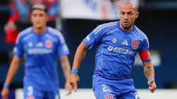 La broma de Marcelo Díaz a figura de Santiago Morning. (Foto: UCH).