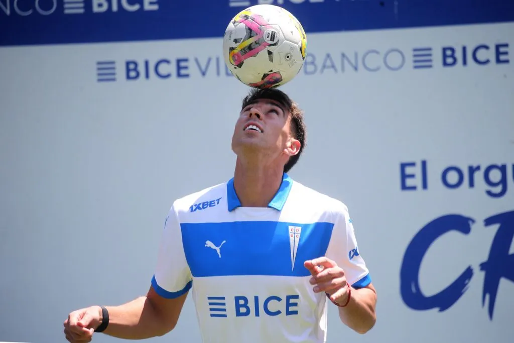 Valencia oficializado en la UC | Foto: Photosport