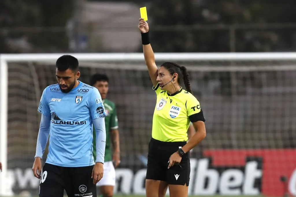 Dione Rissios marcará un importante hito en la historia alba (Foto: Jonnathan Oyarzun/Photosport)