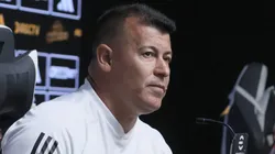 La conferencia de prensa del técnico de los albos no pasó desapercibida.