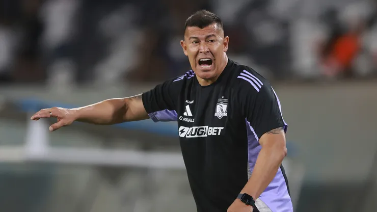 Jorge Almirón puede dar un golpe en la titularidad de Colo Colo.