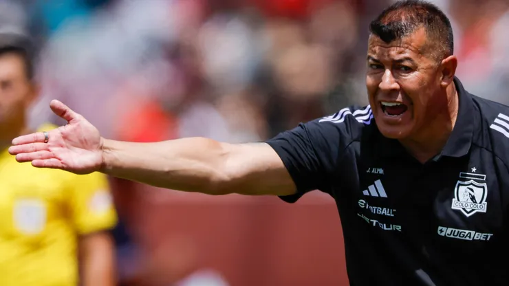 Jorge Almirón mencionó que la cancha del estadio La Portada de La Serena estaba irregular. (Foto: Photosport)