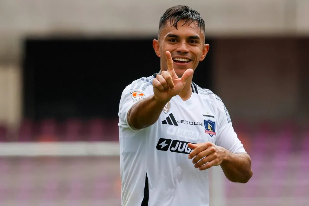 Díaz destaca a Pizarro | Foto: Photosport