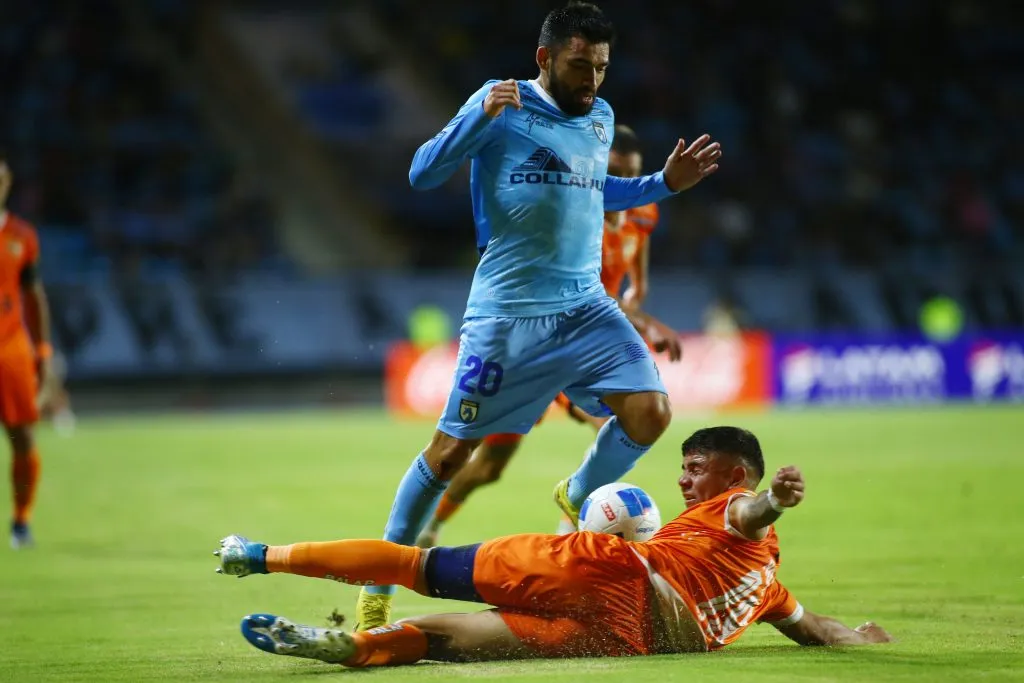 Hugo Rojo podría perderse el debut de los naranjas en la división de plata del balompié nacional | FOTO: Alex Diaz/Photosport