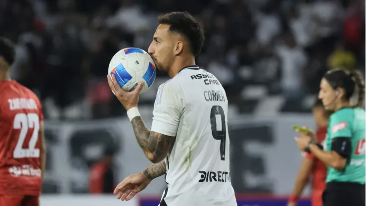 Esteban Paredes llama a la calma por el momento de Javier Correa (Foto: Dragomir Yankovic/Photosport)