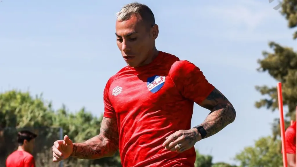 Eduardo Vargas enfrenta una crisis económica en Nacional.