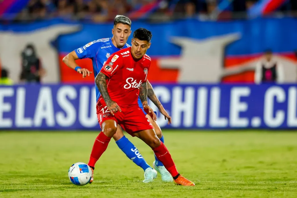 Díaz asegura que Tapia podría salir del once inicial. | Foto: Photosport