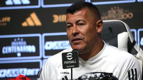 Awad le da en el piso a Almirón: "Es un tramposo del fútbol"