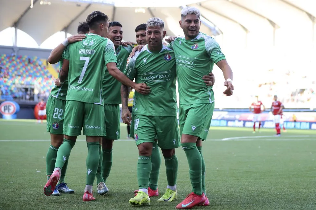 Audax Italiano venció a Deportes Iquique por Primera División.