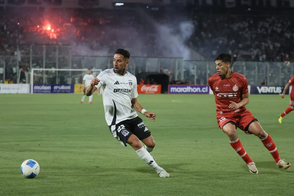 Mauricio Isla sería el gran regreso en la formación de Colo Colo. (Foto: Dragomir Yankovic/Photosport)