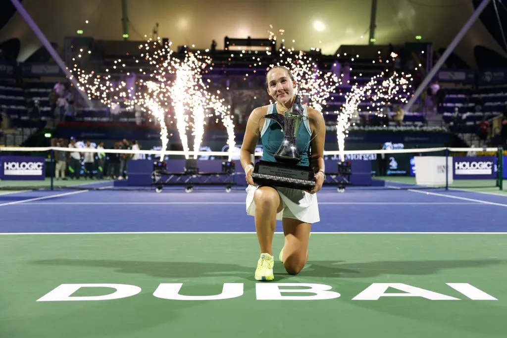 Mirra Andreeva ganó el WTA 1000 de Dubai y sube el noveno puesto del ranking. (Foto: Getty)