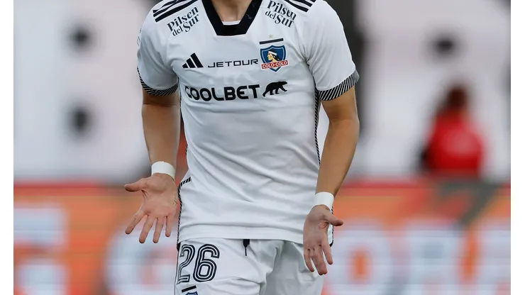 La traba que tiene al futbolista en cuestión todavía en el plantel albo.