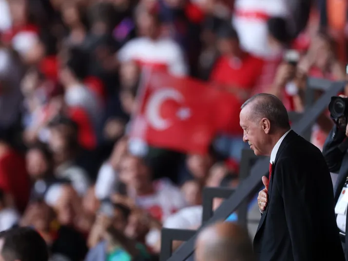 De campeón mundial a ser parte del gobierno oficialista turco