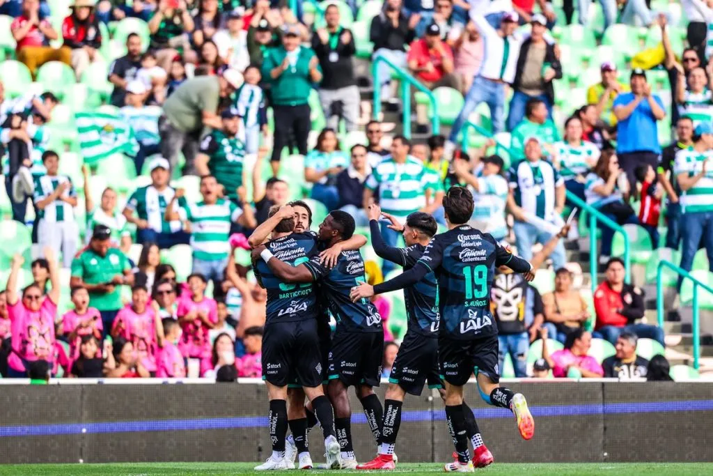 Bruno Barticciotto celebrando el primer tanto ante Atlas | FOTO: Santos Laguna