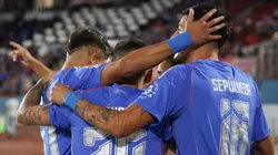 Caamaño barre con 3 azules.