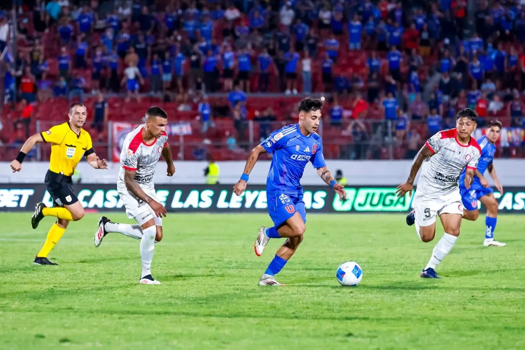 Caamaño barrió con el partido de Altamirano. | Foto: Photosport