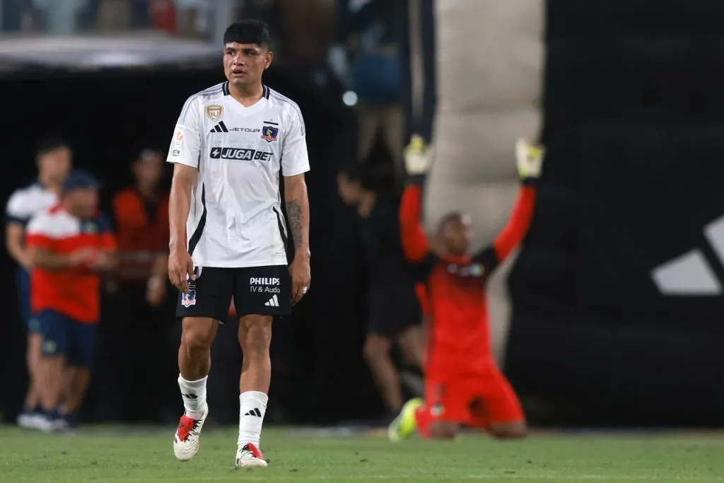 A Herrera no le gustó el partido de Claudio Aquino. | Foto: Photosport