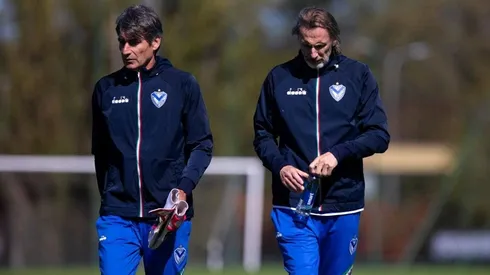 Óscar Ibáñez reconoce conversación con Ricardo Gareca.