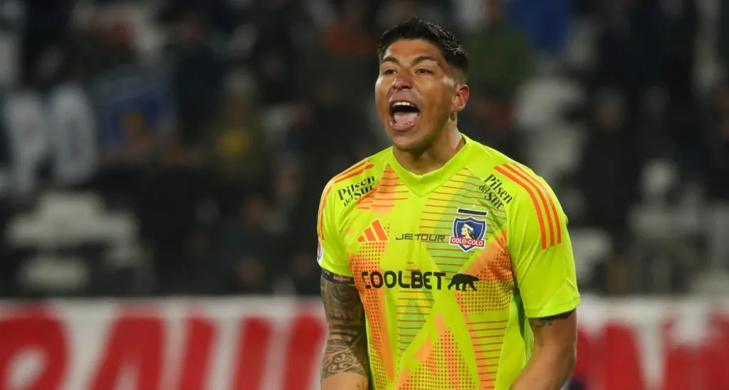 Brayan Cortés habría perdido la confianza de Almirón y sería suplente el domingo ante Everton.