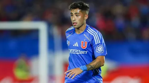 Lucas Assadi no convence a Gustavo Álvarez en Universidad de Chile.