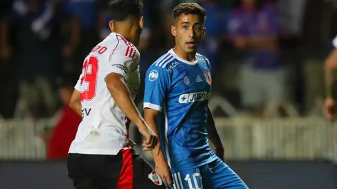 Lucas Assadi no ingresó en el último partido de Universidad de Chile.