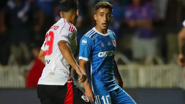 Lucas Assadi no ingresó en el último partido de Universidad de Chile.
