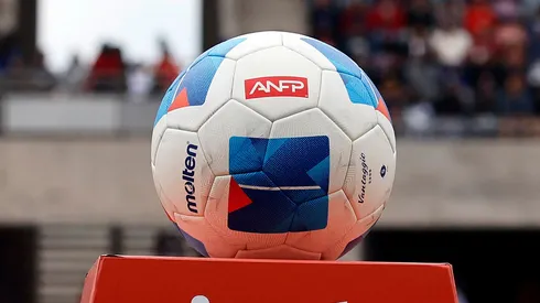 La Primera División de Chile ya tiene su primer DT caído.