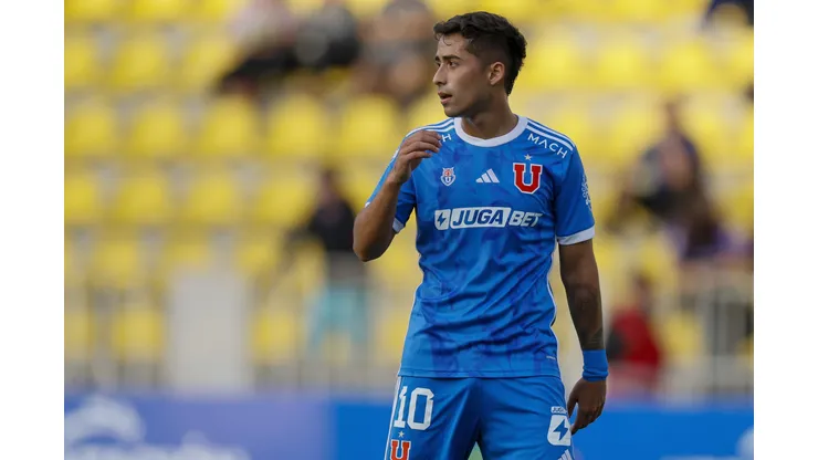 Cristián Caamaño afirma que la U perjudica a Lucas Assadi.