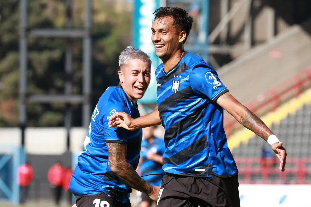 Carlo Villanueva está en su tercera temporada en Huachipato. (Foto: Eduardo Fortes/Photosport)