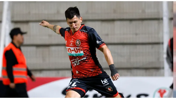 El ahora jugador de Limache le cayó con todo a la dirigencia de Cruzados.