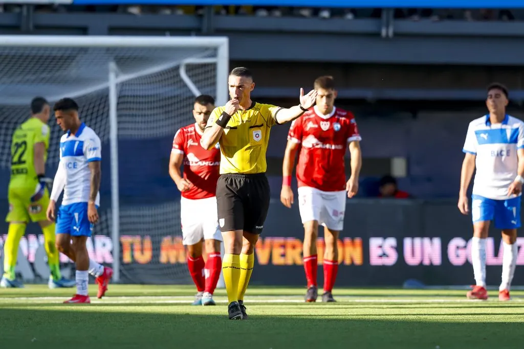 El árbitro Gastón Phillipe es centro de críticas de parte de los iquiqueños