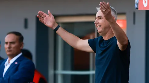 El entrenador de la UC fue expulsado otra vez.