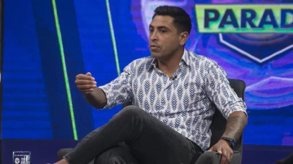 Gonzalo Jara comparó a Colo Colo con el Manchester City.