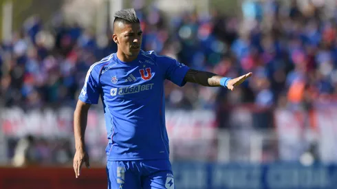 Leandro Fernández salió de la titularidad de Universidad de Chile.
