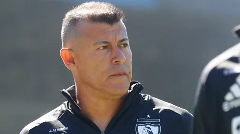 El DT de Colo Colo comienza a recibir sus primeras críticas de la temporada.