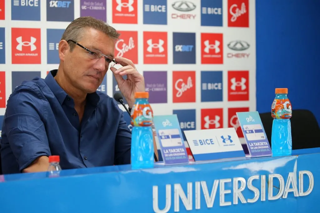 Defienden a Buljubasich en la UC | Foto: Photosport