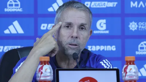 Exfiguras azules advierten a Gustavo Álvarez por posibles problemas en la interna de la U.