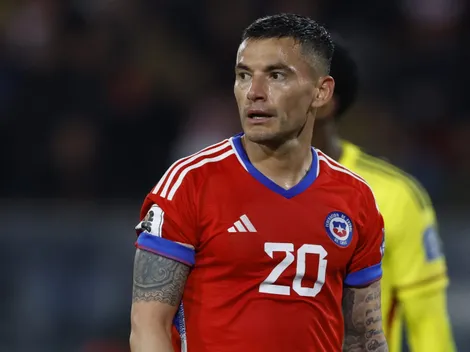 Alarma en La Roja y en la U por Charles Aránguiz