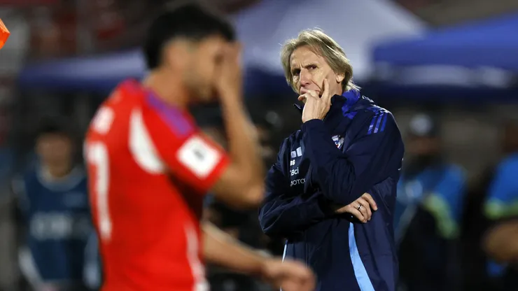 Ricardo Gareca dejó fuera de la nómina de La Roja al goleador chileno del 2025.