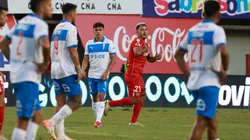 Ñublense amargó a la UC en Chillán.