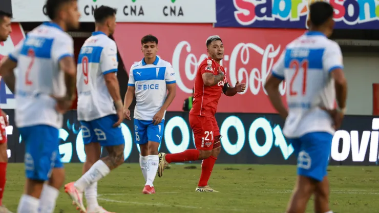 Ñublense amargó a la UC en Chillán.