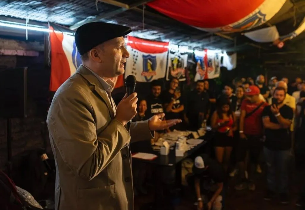 Edmundo Valladares vuelve a la presidencia del Club Social y Deportivo Colo Colo.