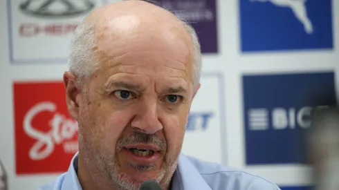 A Sagredo no le gustó la postura de la dirigencia cruzada por la suspensión de los partidos.