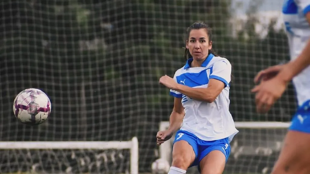 Fernanda Ramírez hace sus primeras armas como jugadora de la UC con la mira puesta en La Roja