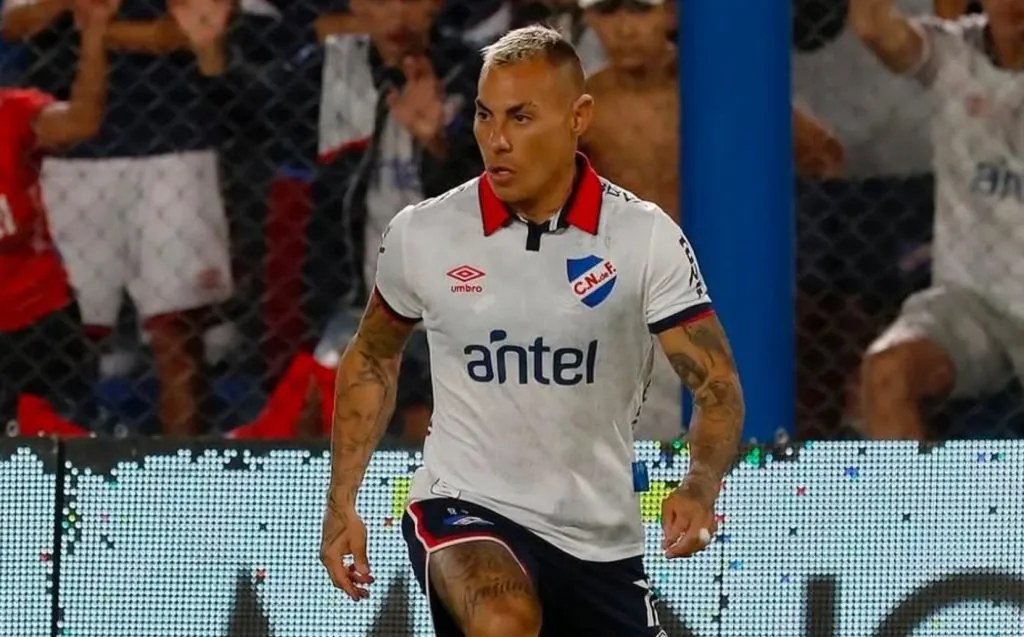 Eduardo Vargas podría perder terreno con la nominación de Fernando Zampedri a La Roja