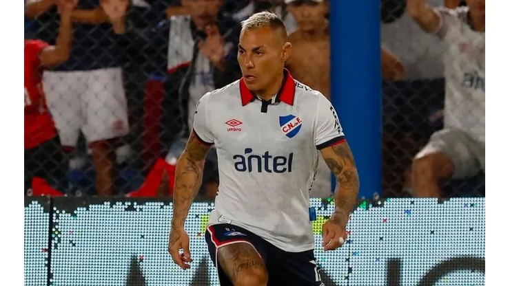 Eduardo Vargas podría perder terreno con la nominación de Fernando Zampedri a La Roja